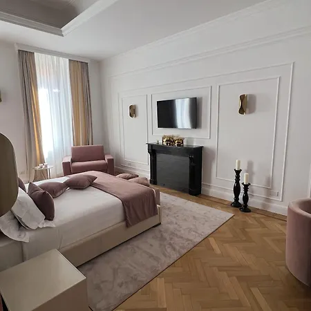 Mas Boutique Hotel 3*